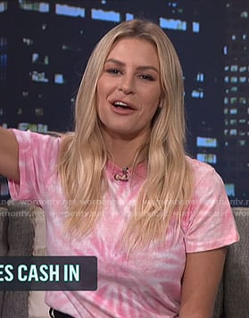 Morgan’s pink tie-dye tee on E! News Nightly Pop