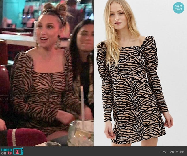 Reclaimed Vintage inspired mini dress with shoulder puff in tiger Print worn by Whitney Port (Whitney Port) on The Hills New Beginnings