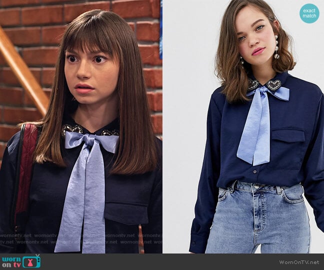 Blouse with Pussybow and Heart Jewel Detail by Sister Jane worn by Molly (Lauren Lindsey Donzis) on No Good Nick