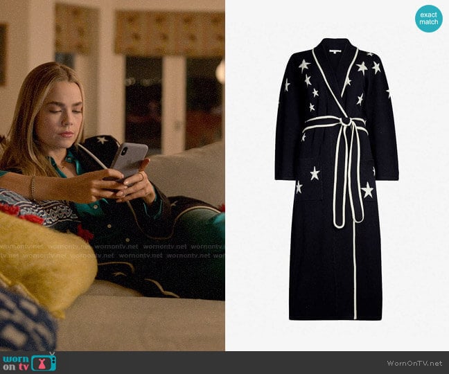 Chinti & Parker Star-intarsia cashmere dressing gown worn by Ainsley Howard (Rebecca Rittenhouse) on Four Weddings and a Funeral