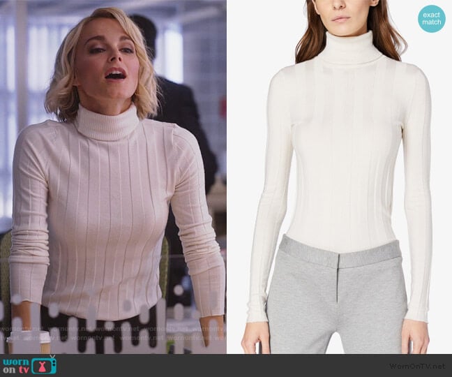 Lizzie’s white turtleneck sweater on Instinct