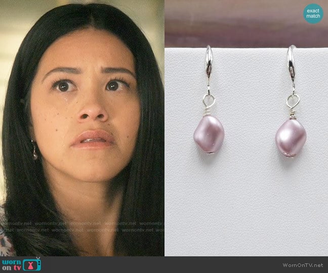 Jewelsforhope Swarovski Pearl Earrings worn by Jane Villanueva (Gina Rodriguez) on Jane the Virgin