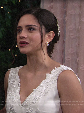 Lola’s wedding dress on The Young and the Restless