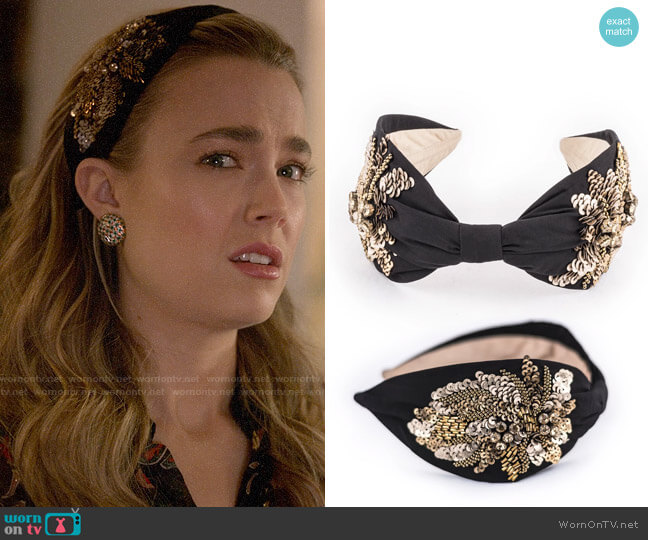 Namjosh Sequin Cluster Crown worn by Ainsley Howard (Rebecca Rittenhouse) on Four Weddings and a Funeral