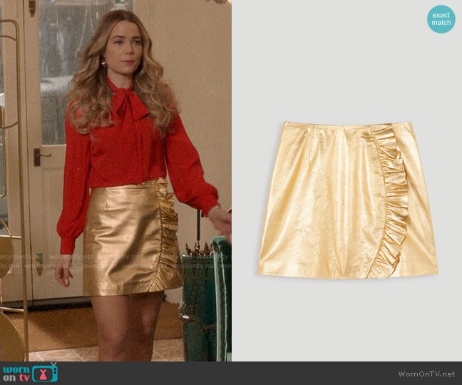 Tara Jarmon Metallic Gold Leather Skirt worn by Ainsley Howard (Rebecca Rittenhouse) on Four Weddings and a Funeral