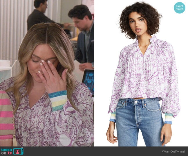 Cropped Edwardian Ribbed Top by Tibi worn by Kelsey Peters (Hilary Duff) on Younger