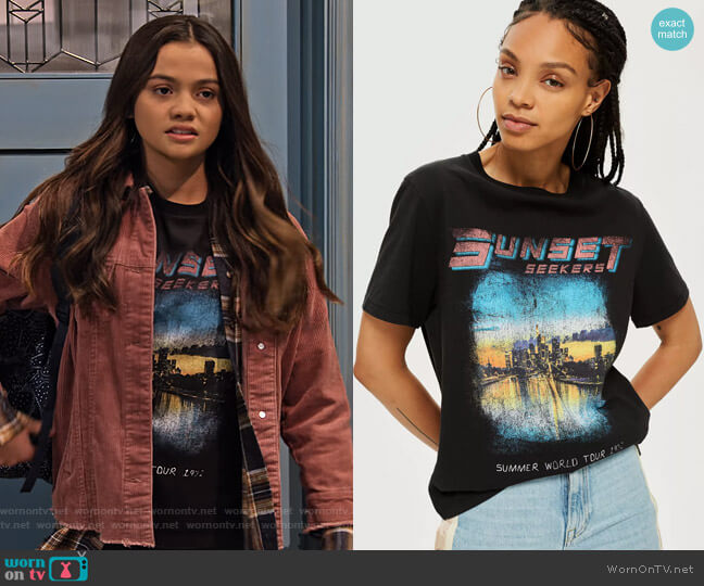 Sunset Seekers T-Shirt by Topshop worn by Nick (Siena Agudong) on No Good Nick