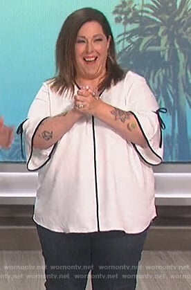 Carnie Wilson’s white contrast tie sleeve blouse on The Talk