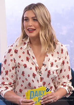 Carissa's white floral blouse on E! News Daily Pop