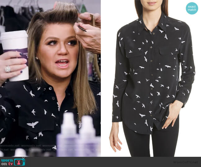 Silk Slim Signature Bird Print Silk Shirt by Equipment worn by Kelly Clarkson  on The Kelly Clarkson Show
