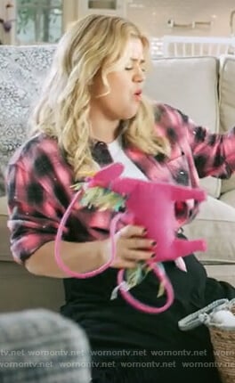 Kelly’s pink plaid shirt on The Kelly Clarkson Show