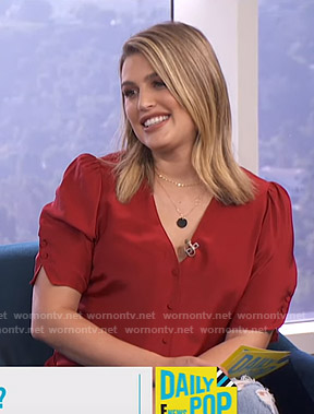 Carissa’s red button down top on E! News Daily Pop