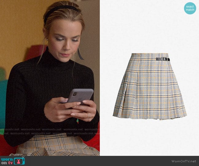 Claudie Pierlot High-waist pleated checked woven mini skirt worn by Ainsley Howard (Rebecca Rittenhouse) on Four Weddings and a Funeral