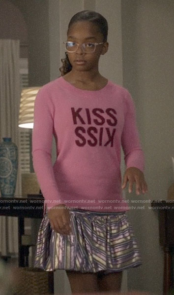 Diane's pink KISS KISS sweater on Black-ish