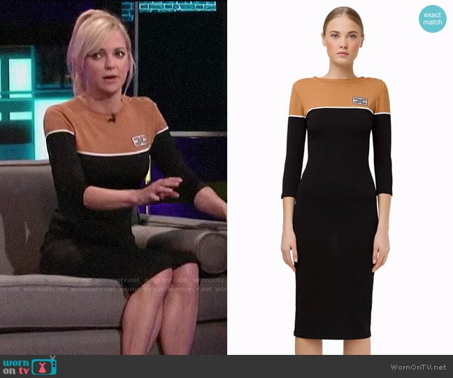 Elisabetta Franchi Two-colour knit dress worn by Anna Faris on A Little Late with Lilly Singh