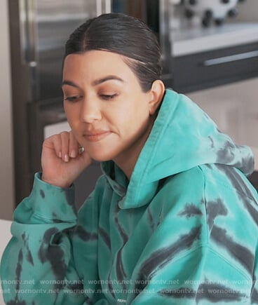 Kourtney’s green dye hoodie on Keeping Up with the Kardashians