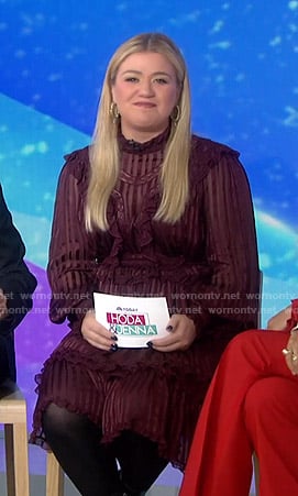 Kelly Clarkson’s burgundy striped tiered dress on Today