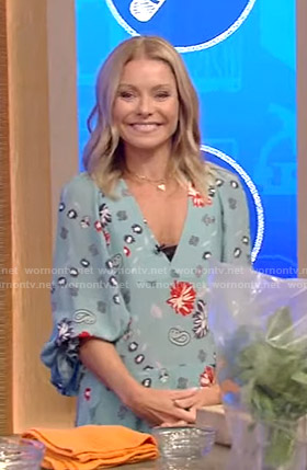 Kelly’s green floral v-neck dress on Live with Kelly and Ryan