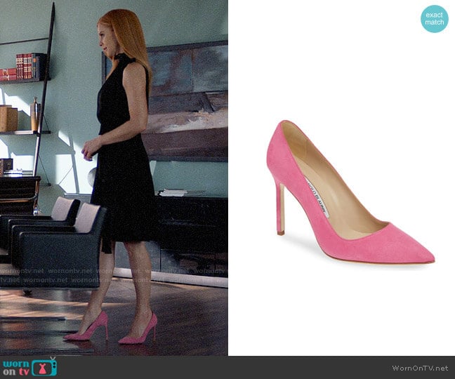 Manolo Blahnik BB Pointy Toe Pump in Bright Pink Suede  worn by Donna Paulsen (Sarah Rafferty) on Suits