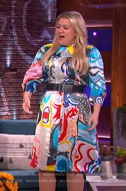 Kelly's satin print shirtdress on The Kelly Clarkson Show