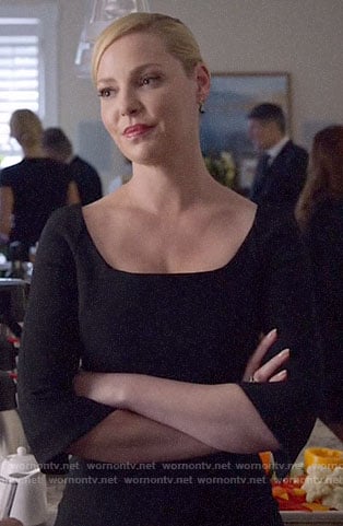 Samantha's black three-quarter sleeve dress on Suits