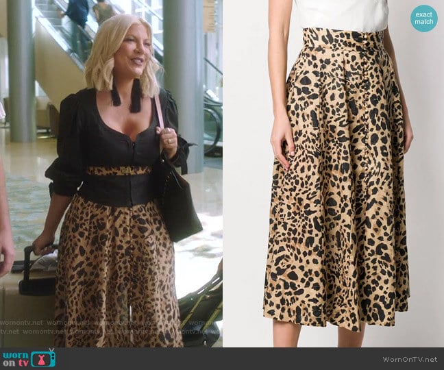 Leopard Print Skirt by Zimmermann  worn by Tori Spelling (Tori Spelling) on BH90210