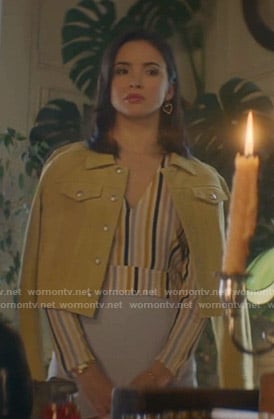 Bess's striped v-neck top and yellow jacket on Nancy Drew