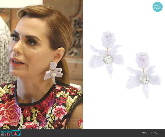 Crystal Lily Clip-On Earrings by Lele Sadoughi worn by D’Andra Simmons  on The Real Housewives of Dallas