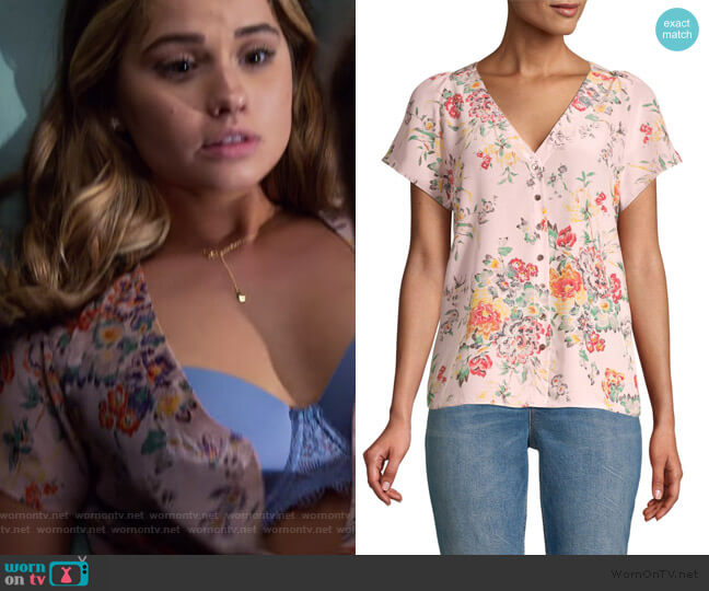 Marlena Floral Silk Button-Up Top by Rebecca Taylor worn by Patty Bladell (Debby Ryan) on Insatiable