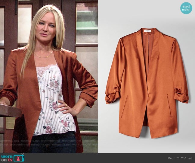 Aritzia Babaton Power Blazer in Caramelized worn by Sharon Newman (Sharon Case) on The Young and the Restless