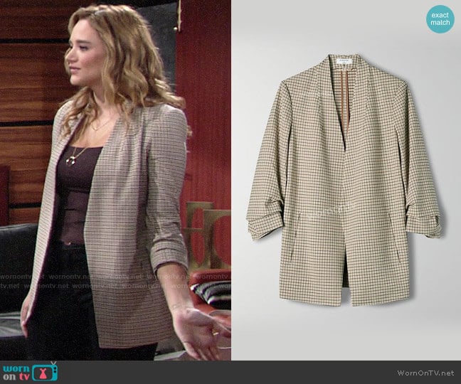 Aritzia Babaton Power Check Blazer worn by Summer Newman (Hunter King) on The Young and the Restless