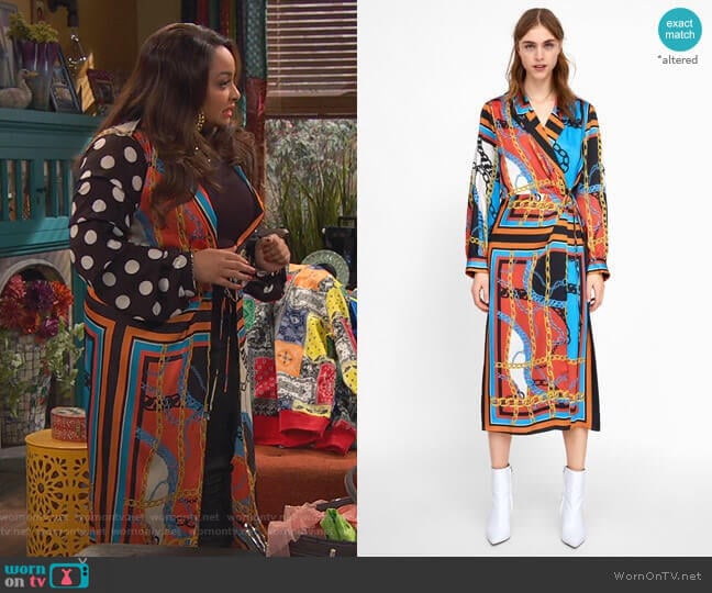 Chain Print Dress by Zara worn by Raven Baxter (Raven-Symoné) on Ravens Home