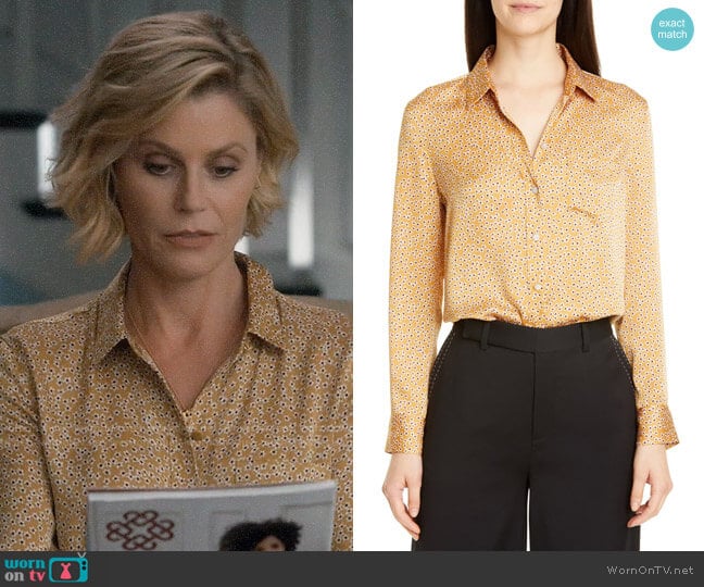 Equipment Leema Ditsy Shirt worn by Claire Dunphy (Julie Bowen) on Modern Family