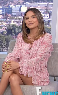 Erin’s pink floral ruffled romper on E! News