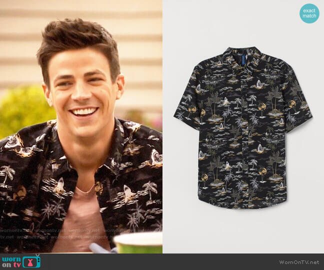 H&M Patterned Cotton Shirt in Black/Sharks worn by Barry Allen (Grant Gustin) on The Flash