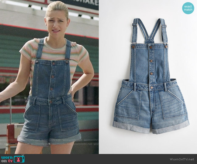 Hollister Classic Stretch High-Rise Denim Mom Short Overall worn by Betty Cooper (Lili Reinhart) on Riverdale