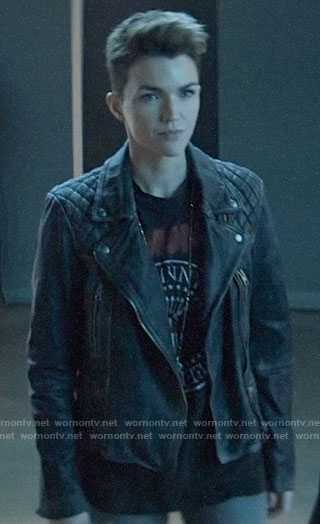 Kate's leather jacket and Ramones t-shirt on Batwoman