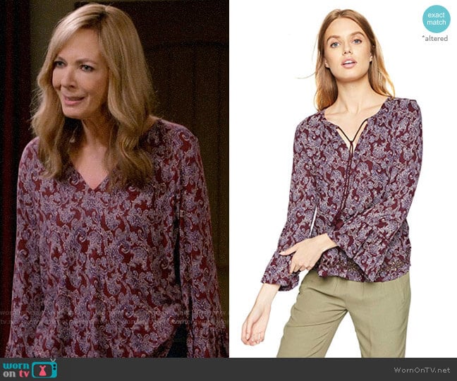 Lucky Brand Printed Peasant Top worn by Bonnie Plunkett (Allison Janney) on Mom