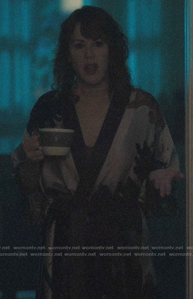 Mary’s leaf print robe on Riverdale