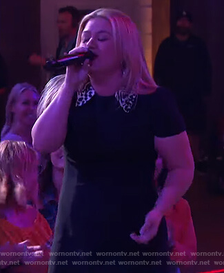 Kelly’s black leopard collar mini dress on The Kelly Clarkson Show