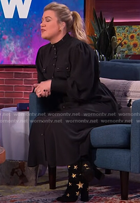 Kelly’s black belted utility dress on The Kelly Clarkson Show