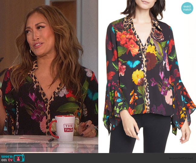 Randa Mixed Print Blouse by Alice + Olivia worn by Carrie Inaba on The Talk