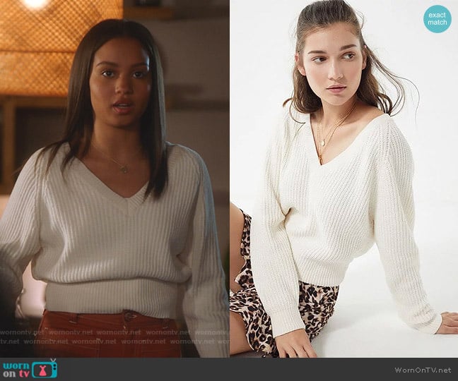 Cozy Chenille V-Neck Sweater by Urban Outfitters worn by May Grant (Corinne Massiah) on 9-1-1