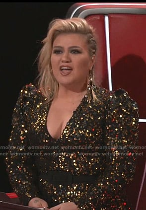 Kelly Clarkson’s sequin v-neck dress on The Voice