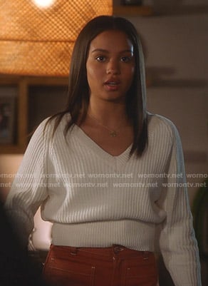 May’s white ribbed v-neck sweater on 9-1-1