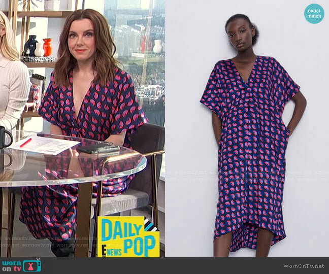 Printed Oversized Dress by Zara worn by Melanie Bromley on E! News