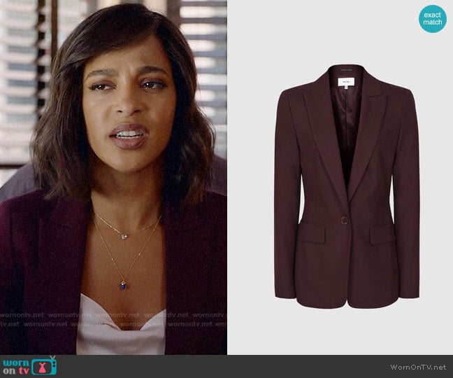 Reiss Lissia Berry Blazer worn by Edie Palmer (Megalyn Echikunwoke) on Almost Family