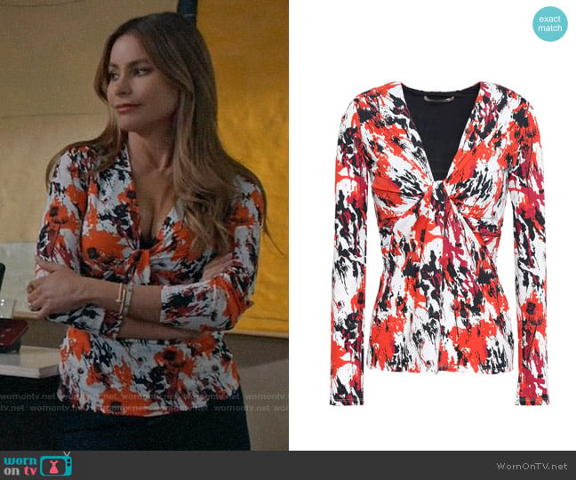 Roberto Cavalli Twist-front printed stretch-jersey top worn by  Gloria Pritchett (Sofia Vergara) on Modern Family