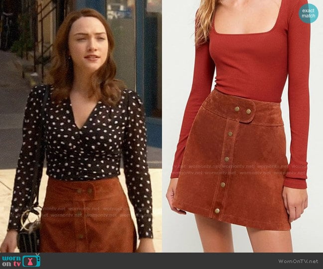 UO Cardiff Suede Mini Skirt worn by Cara Bloom (Violett Beane) on God Friended Me