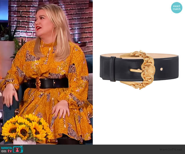 Baroque Buckle Leather Belt by Versace worn by Kelly Clarkson on The Kelly Clarkson Show